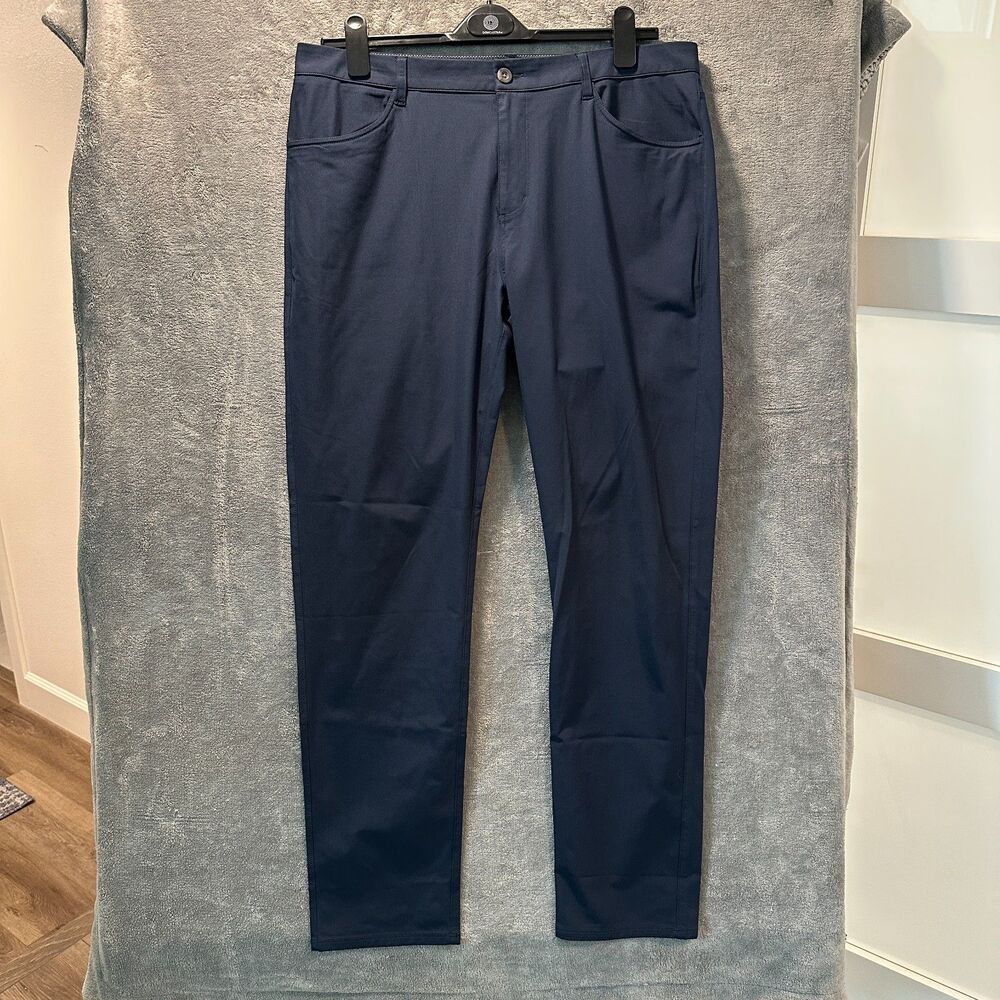Vuori Dark Navy Blue Meta Pant Technical Stretch Chino Pants Size 36